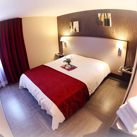 Hotel Le Coudon La Farlède Esterno foto